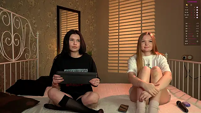 Hidden_boobs live sex cam