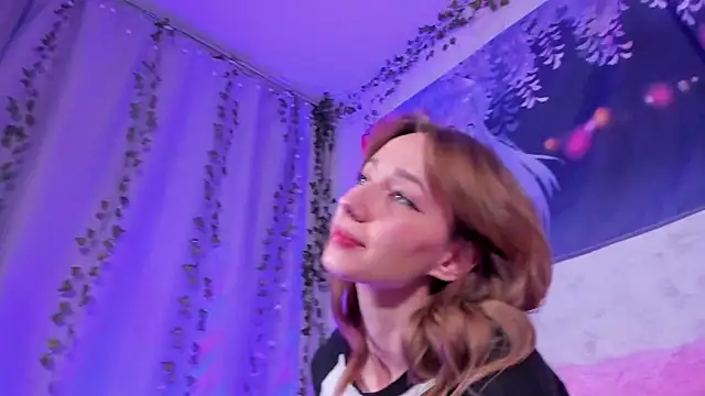 LuckySexyDoll live sex cam