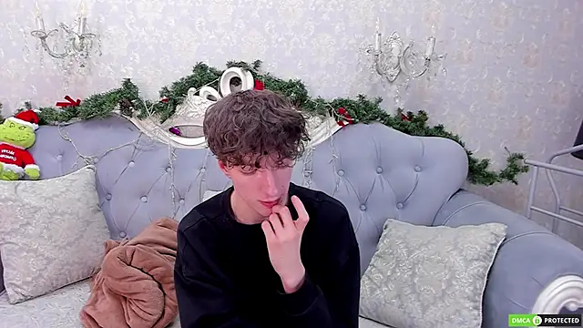 TrevorBenson live sex cam