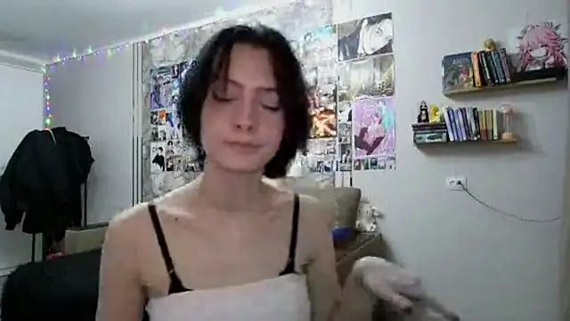 LxayBloom's cam snapshot