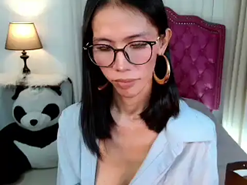 urNAUGHTYbabyGIRLxx live sex cam