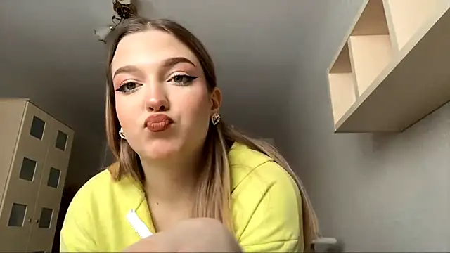 JammieMickiewicz's cam snapshot