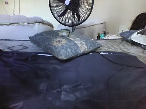 Gorgeous_ass20's cam snapshot