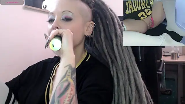 EdgesOfReality's cam snapshot