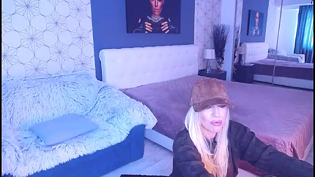 MaryMatiss's cam snapshot