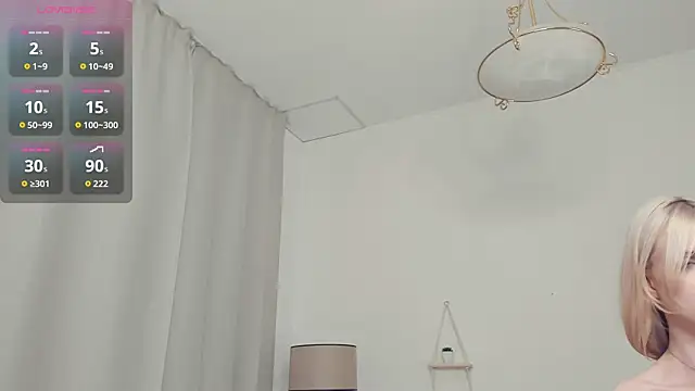 LaureMestler live sex cam