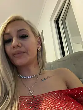 AlmaRusell's cam snapshot