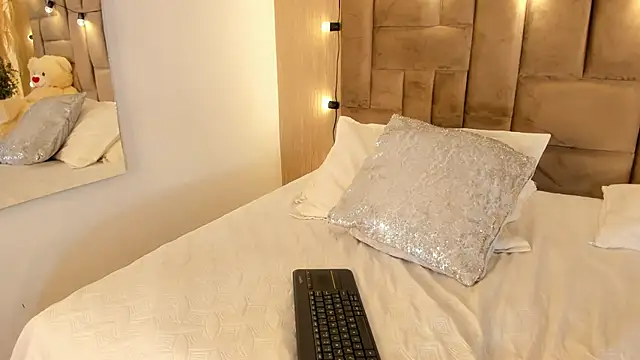 ClaradelMar's cam snapshot