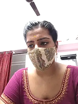 Tamil-Meenu12 live sex cam