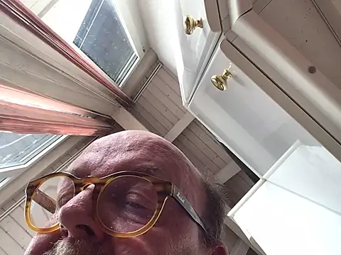 wankcellar live sex cam