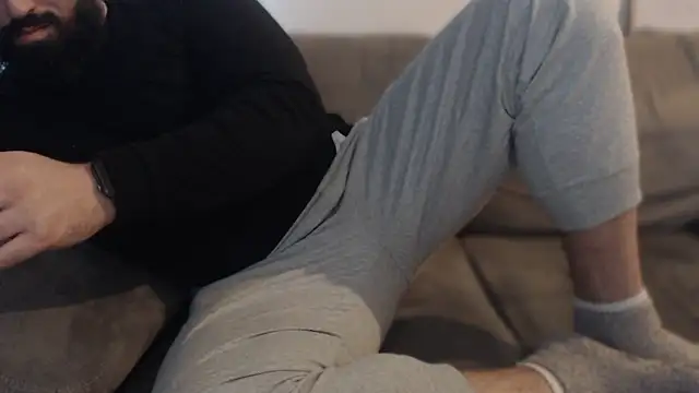 hugemachohandsome live sex cam