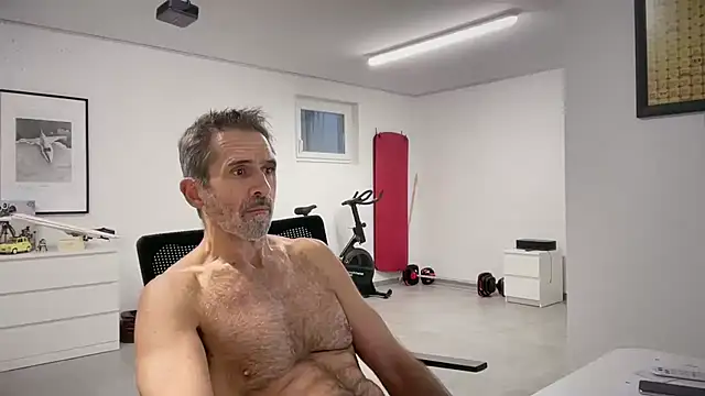 cumwithbrad live sex cam