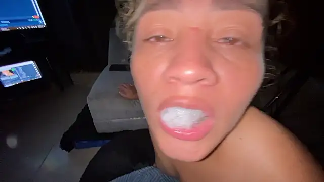 Elithee__ass___ live sex cam