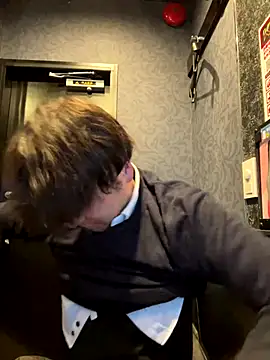 yuuki8910 live sex cam