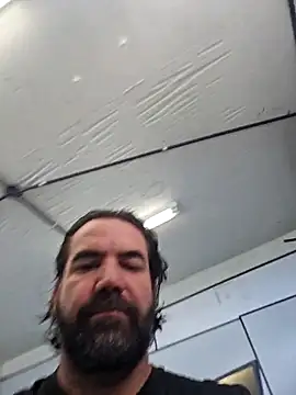 MysterBearMG live sex cam