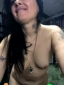 KikiXRed live sex cam