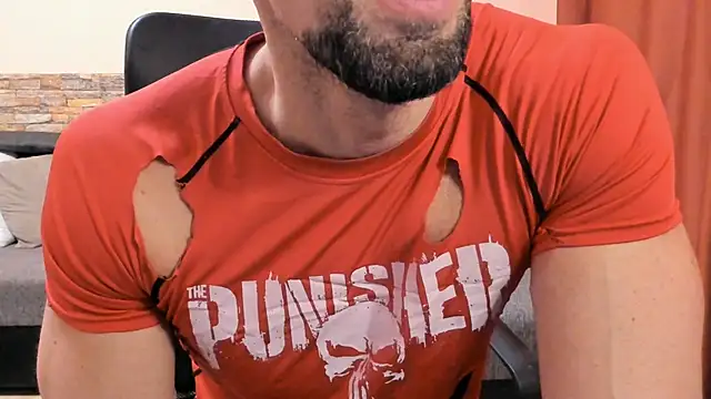 HotHunkTrainer live sex cam