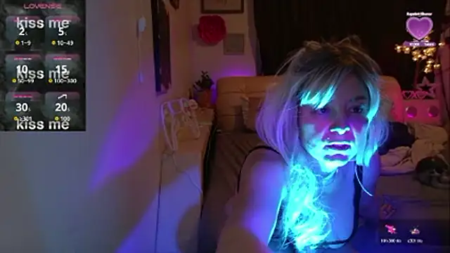 MonroeLoves's cam snapshot