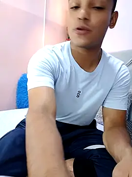 studentdeivy_'s cam snapshot