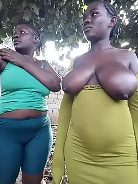 Xtra_bootie live sex cam