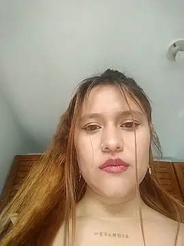 Alinaat086's cam snapshot