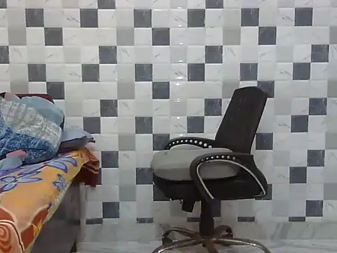 MONICA-LOVE's cam snapshot