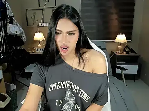 EternityBanks live sex cam