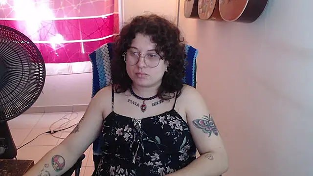 Smoke_trip_Alicia live sex cam