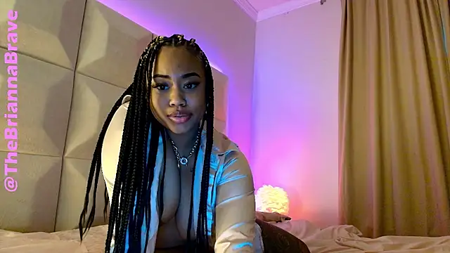 BriannaBrave live sex cam