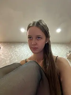 ElliRose live sex cam