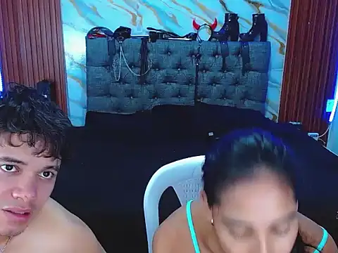 Meryandcris live sex cam