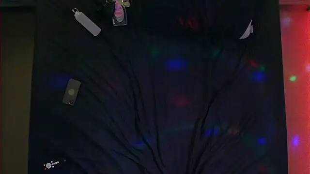 MikyFoxx live sex cam