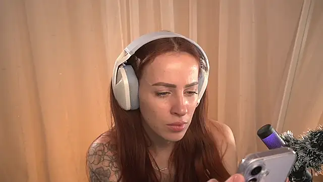 Poni_DII live sex cam