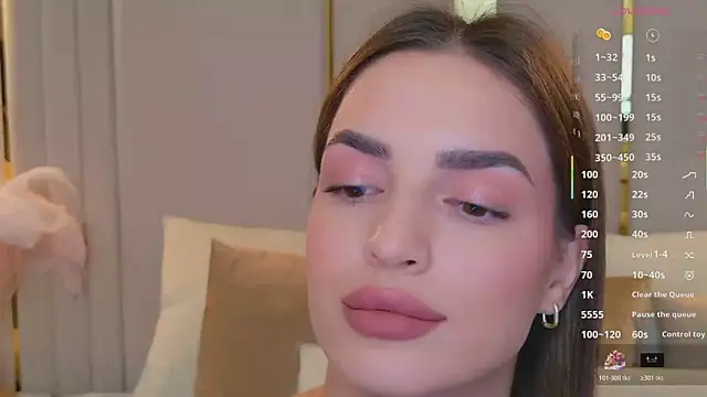 BellaHalles live sex cam