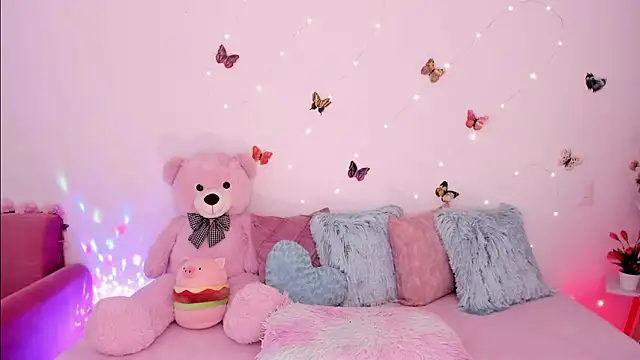 Zara_uwu_ live sex cam