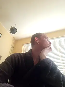 piercingpik live sex cam