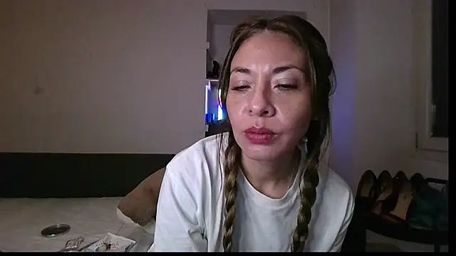 KarolinaReaper live sex cam