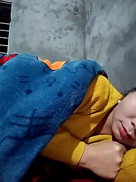 vangkt-cute live sex cam