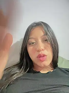 Estefanii- live sex cam