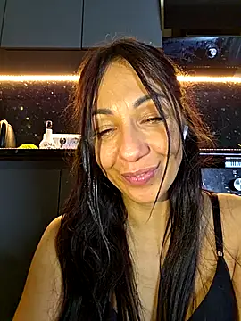 LeticiaWoods live sex cam