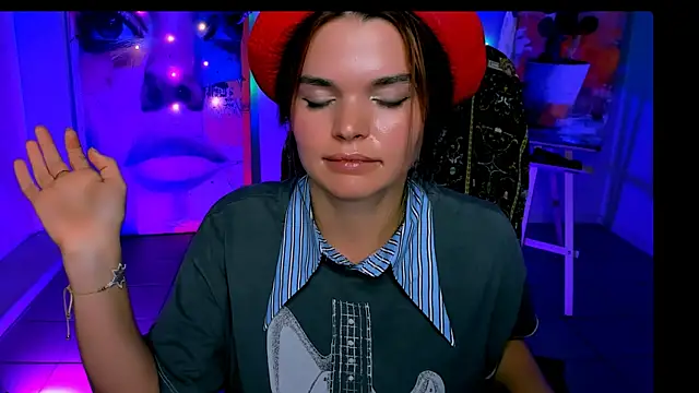 SaraGolben's cam snapshot