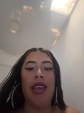 ElaaPerez live sex cam