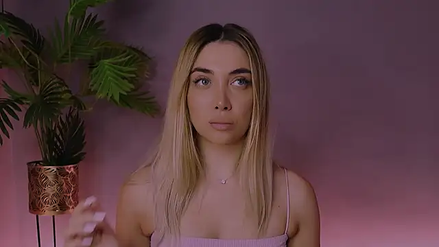 moniquess live sex cam