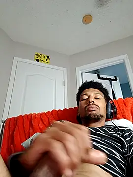 BigPrettyDick777 live sex cam