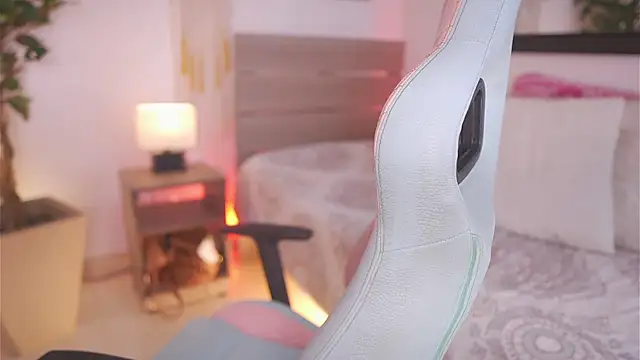 Valery_Belmort's cam snapshot