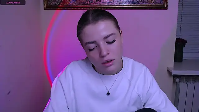 MissOliviaa_'s cam snapshot