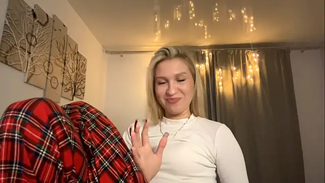 DozyLagging's cam snapshot