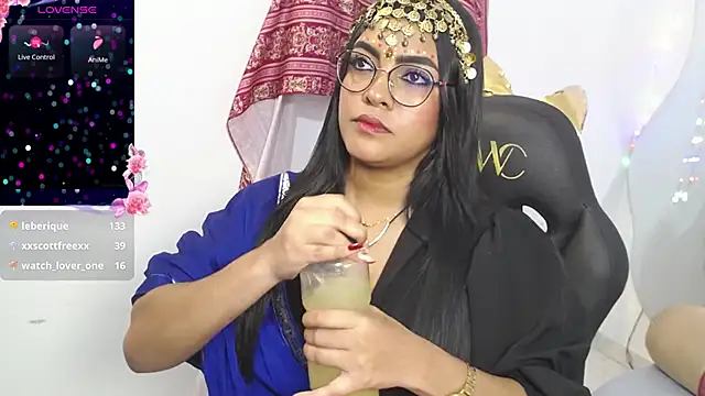 lakshmiraniii's cam snapshot