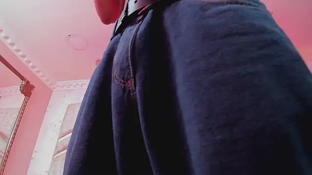 Boss_Domiinator live sex cam