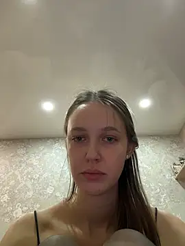 ElliRose live sex cam